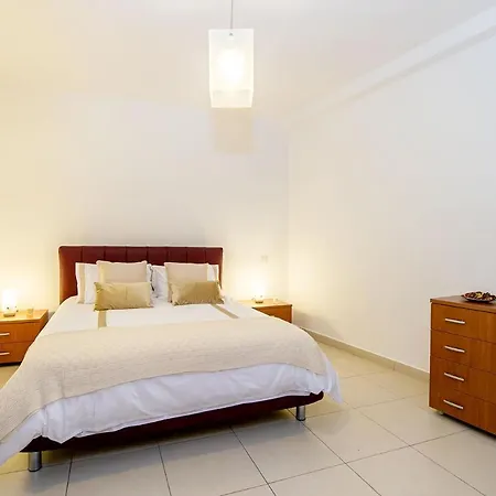 St Julians - Spinola Road Apartment